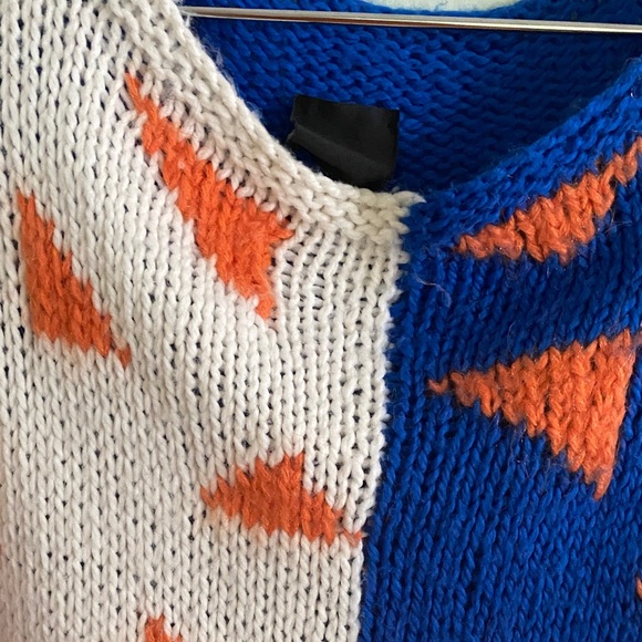 Colorful Geometric Pattern Sweater - Picture 3 of 4